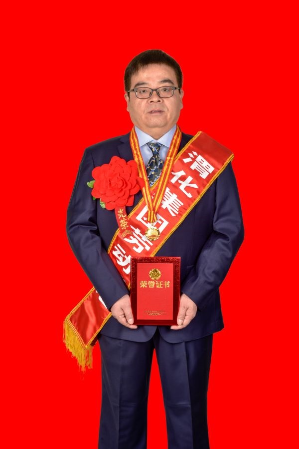 侯小鹏.jpg